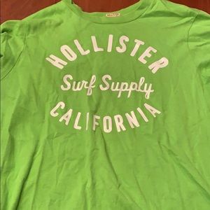 Hollister green tee